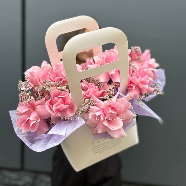 Сумочка розовых роз "Плинки" в Ангарске