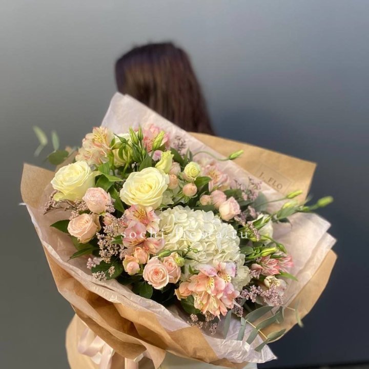 Дизайнерский букет №1 в Ангарске