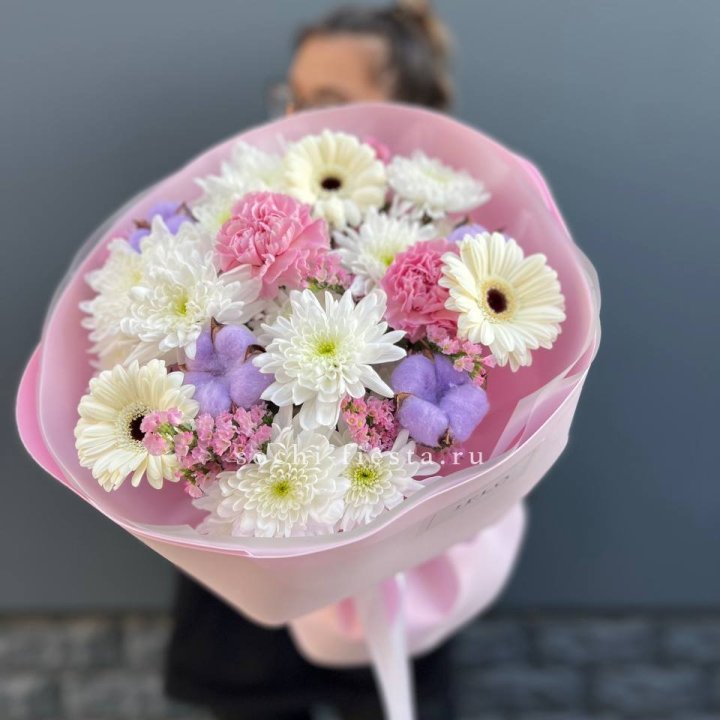 Букет цветов "Пинк спринг" в Ангарске