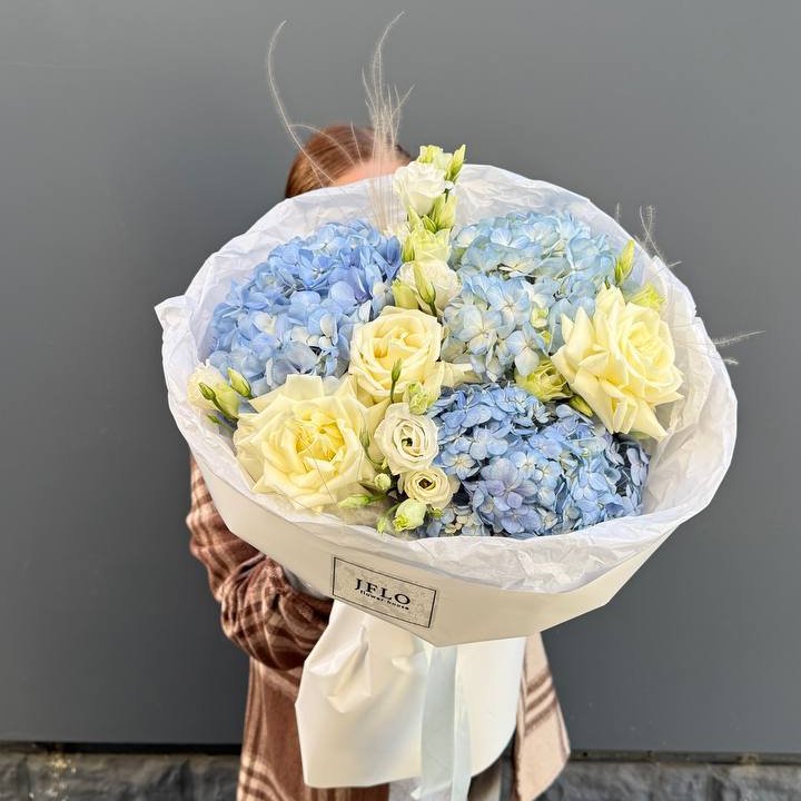 Букет "Глубина глаз" в Ангарске