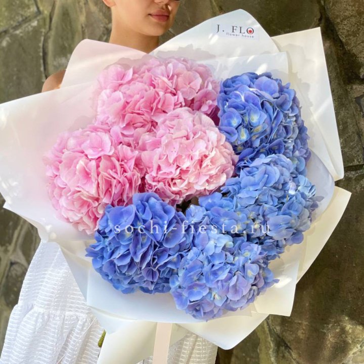 Букет гортензий №1 в Ангарске