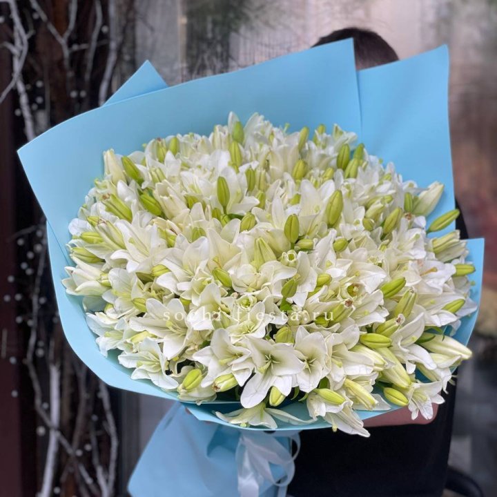 51 лилия в оформлении в Ангарске