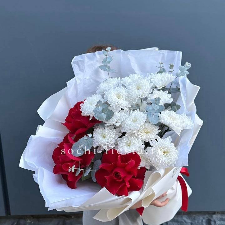 Дуо розы и хризантемы в Ангарске