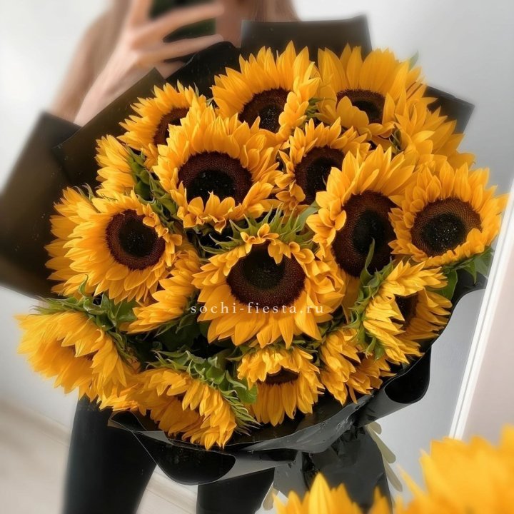 Букет подсолнухов "Гига" в Ангарске