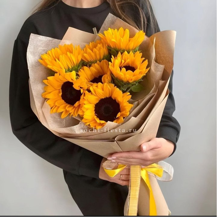 Букет из подсолнухов в Ангарске