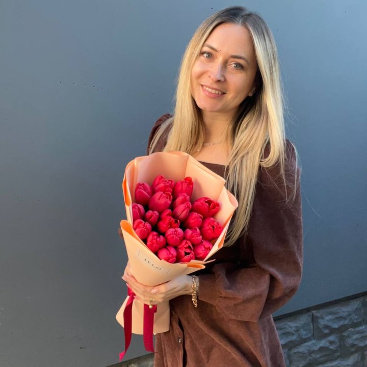  19 красных тюльпанов в Ангарске