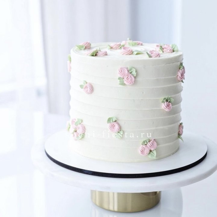 Торт "Розы в снегу" в Ангарске