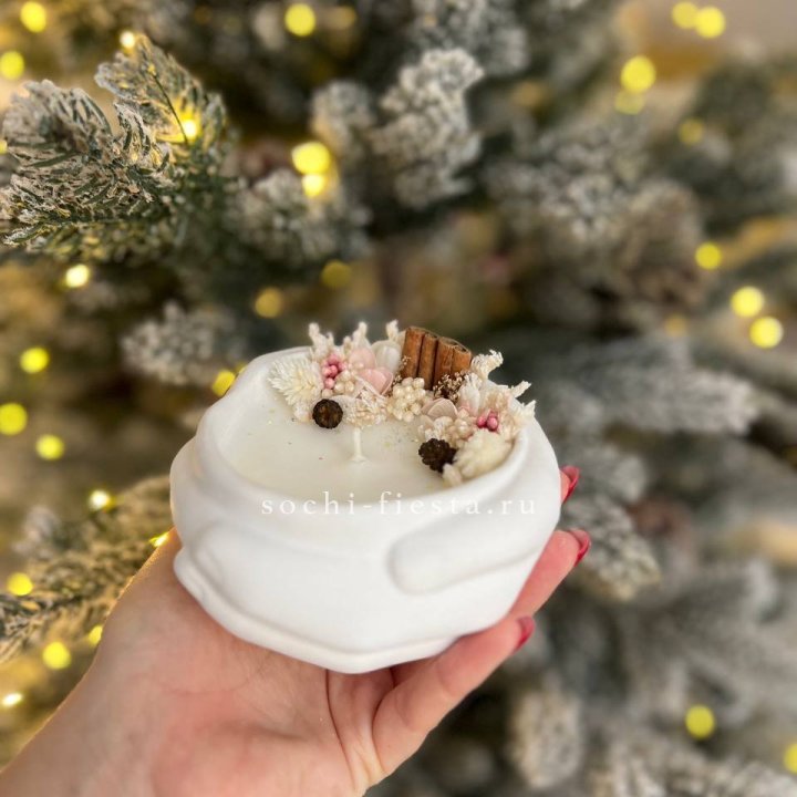 Свеча ароматическая в гипсе Руки с корицей в Ангарске