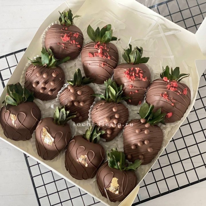 Клубника в шоколаде 12 ягод в Ангарске