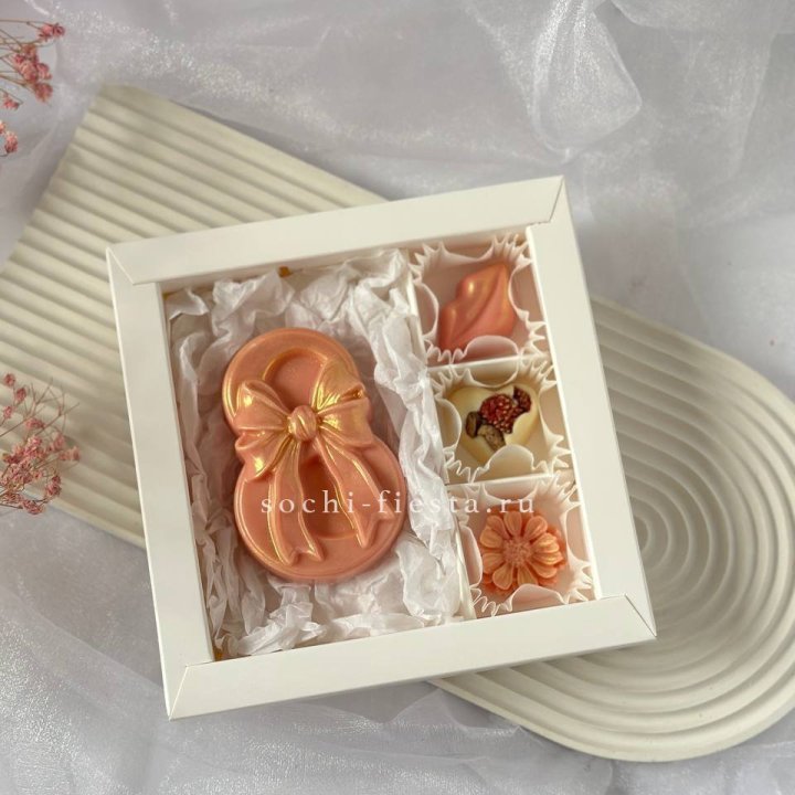 Конфеты из шоколада 8 Марта в Ангарске
