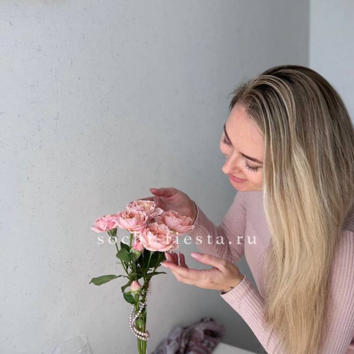 Цветочная подписка "Пакет маленький" в Ангарске