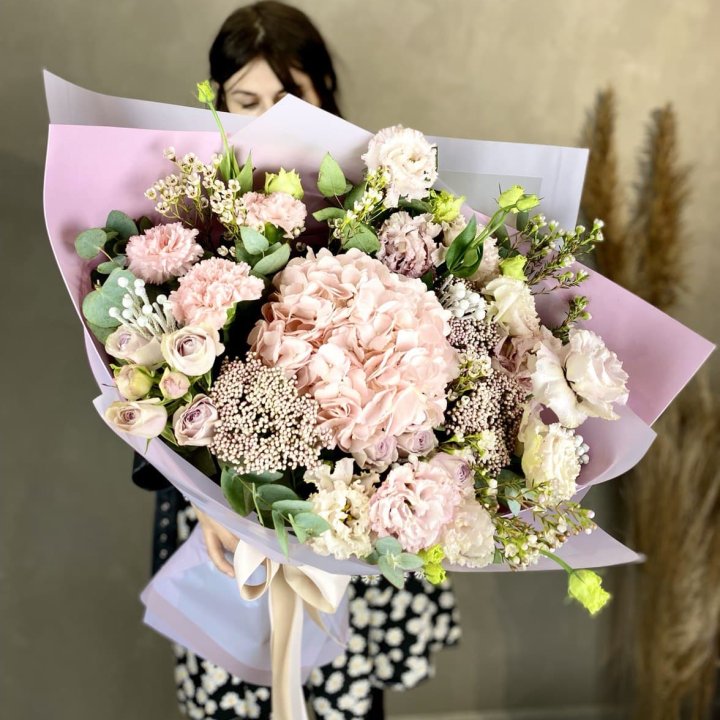 Дизайнерский букет "Трели кримс" в Ангарске