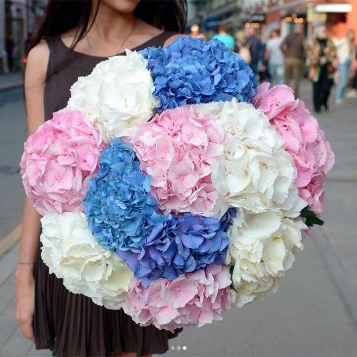 Букет гортензий "Инь-Янь" в Ангарске