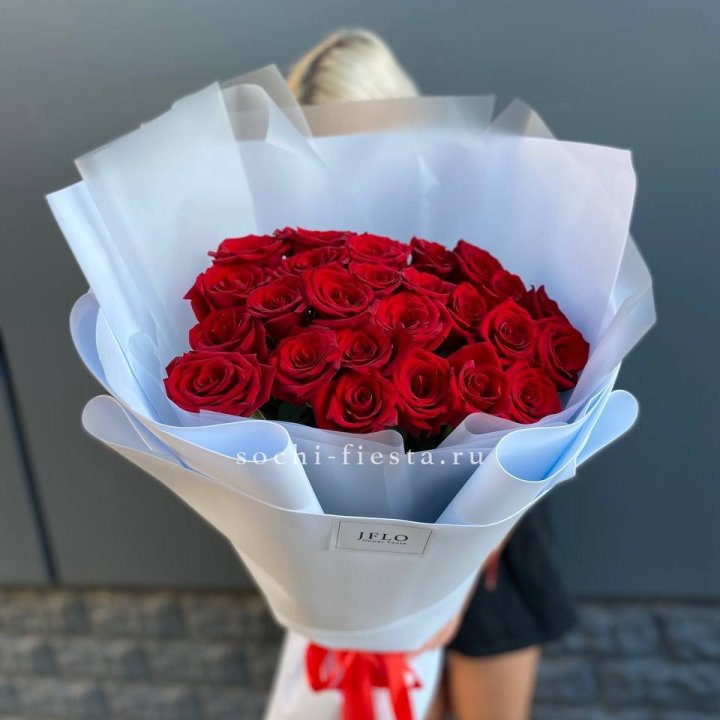 25 высоких роз  в Ангарске