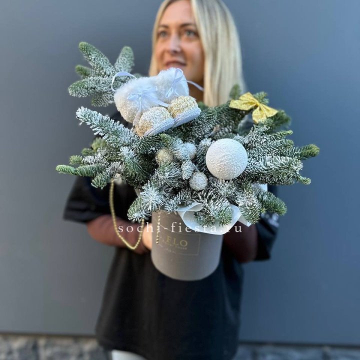 Новогодний бокс "Ботс голд" в Ангарске