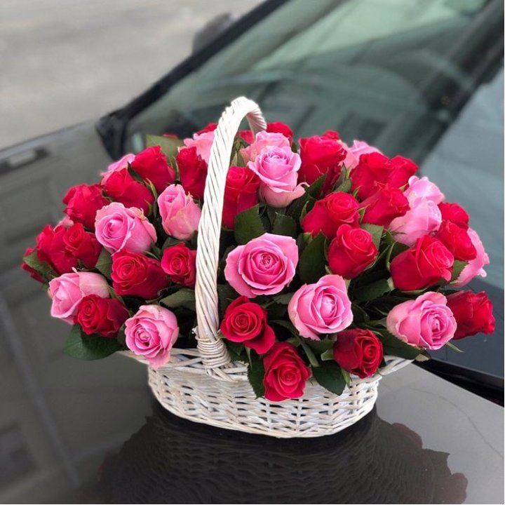 Корзина с розами  в Ангарске