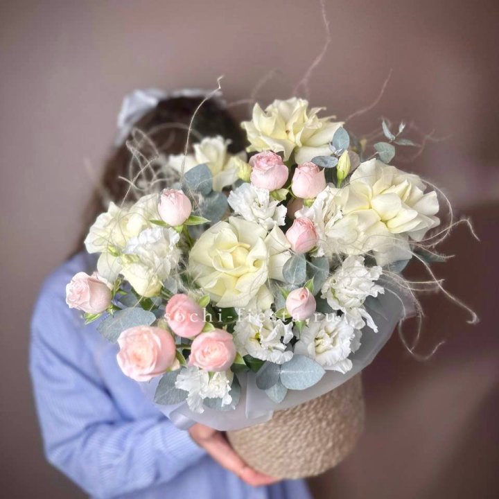 Авторский бокс "Милена" в джутовом кашпо в Ангарске