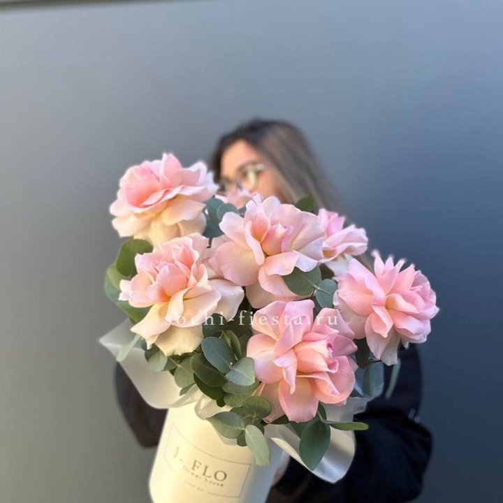 Французские роз в боксе в Ангарске