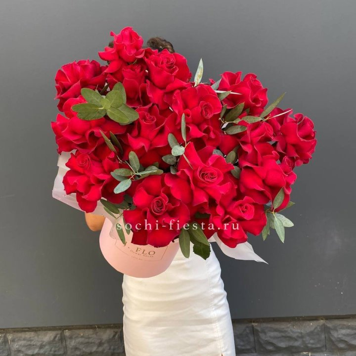 Бокс из 17 французских роз в Ангарске