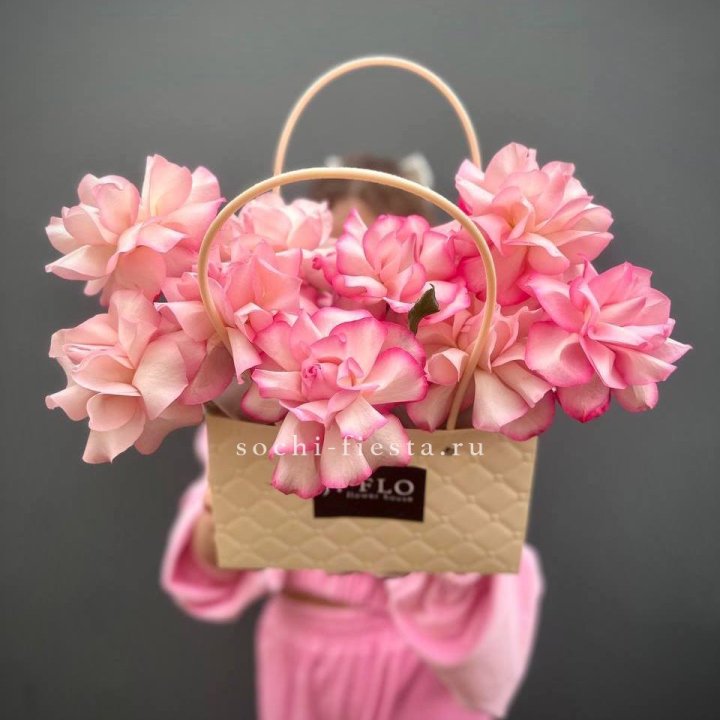 Сумочка розовых роз Венди в Ангарске