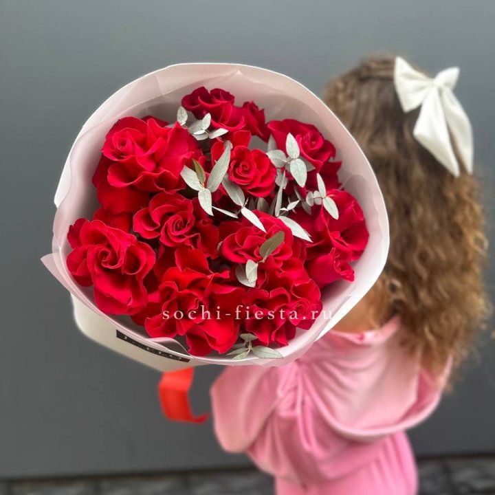 11 Красных французских роз в Ангарске