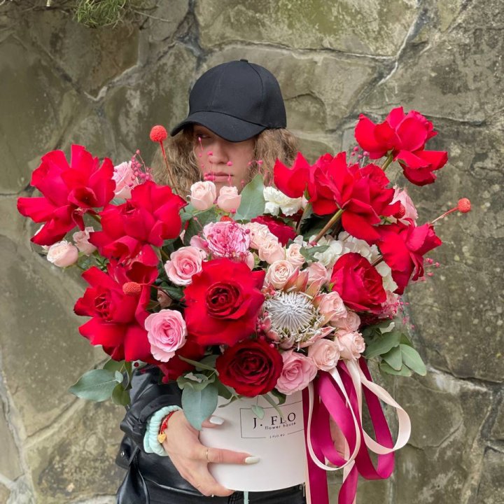 Яркий бокс "Для неё" в Ангарске