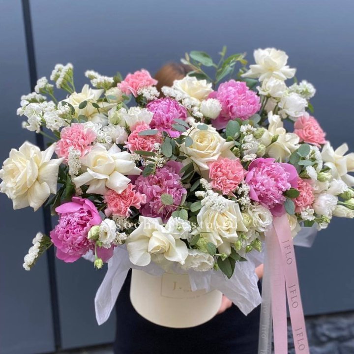 Дизайнерский бокс "Амор этерна" в Ангарске