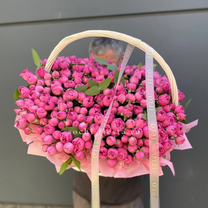 Корзина роз Мисти Баблс 101 в Ангарске