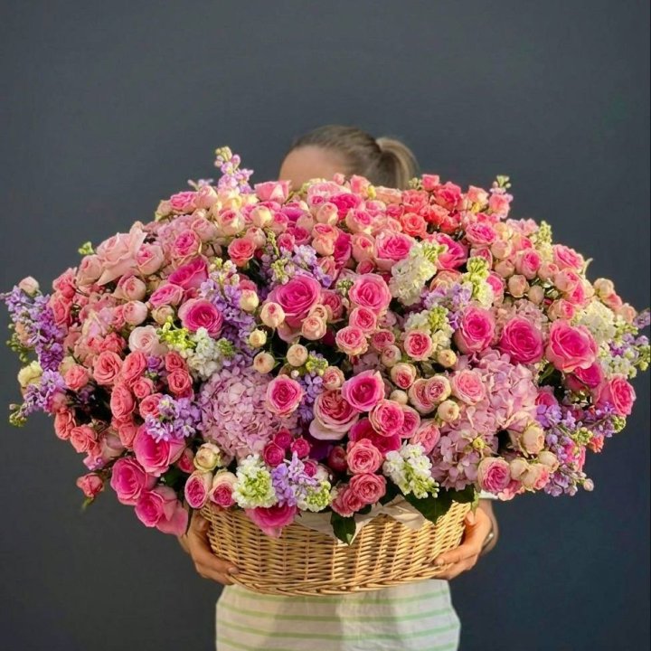 Цветочная корзина гигант №5 в Ангарске