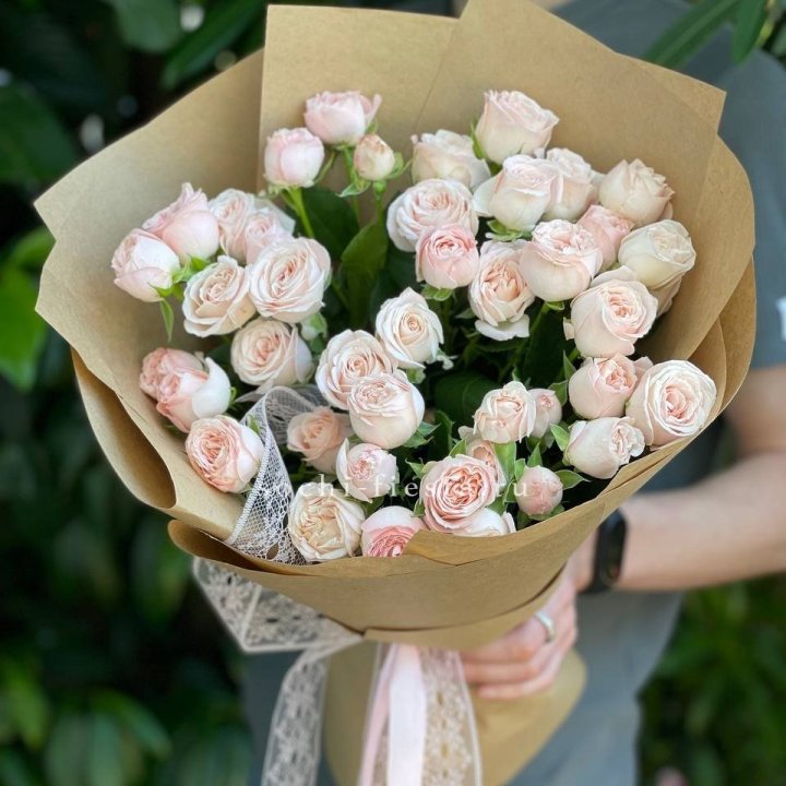 Кустовые розы букет №1 в Ангарске