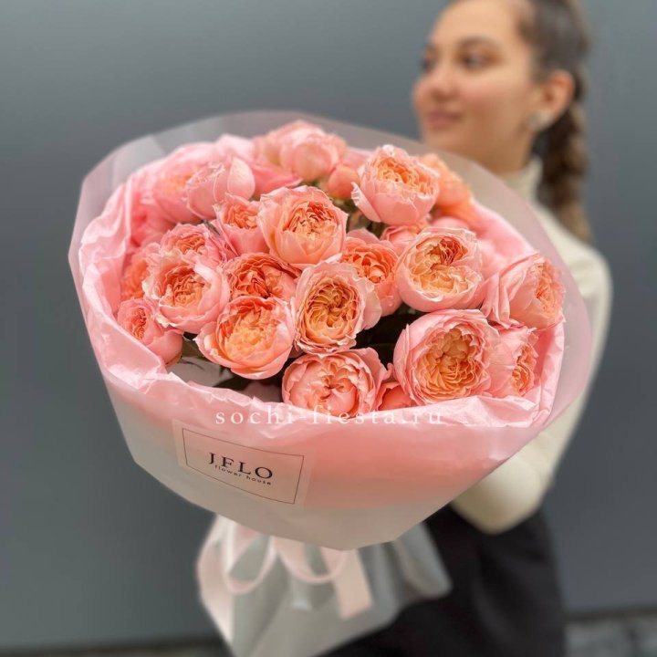 Букет из пионовидных роз Джульетта в Ангарске