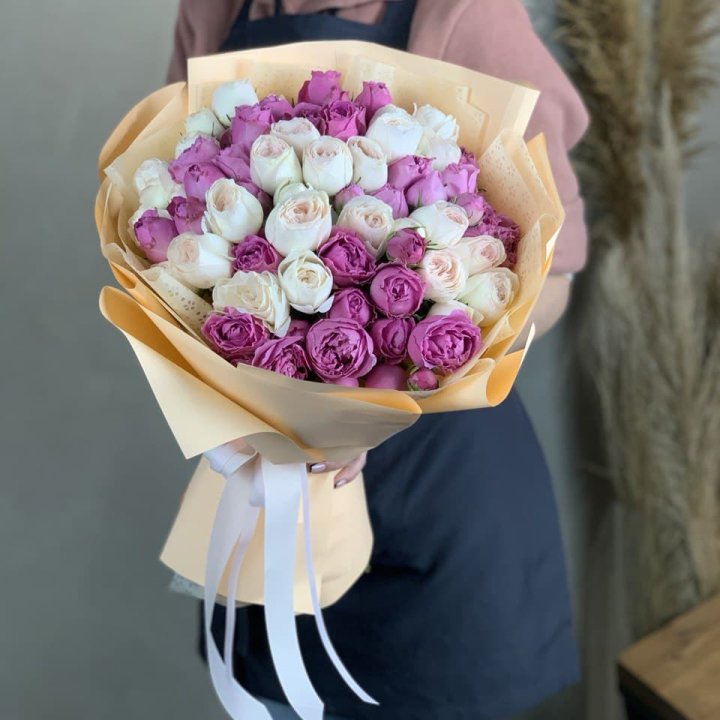 Букет кустовых роз Джулиана в Ангарске