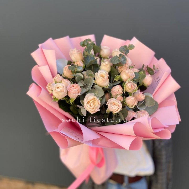 Букет пионовидных роз Cute Love в Ангарске