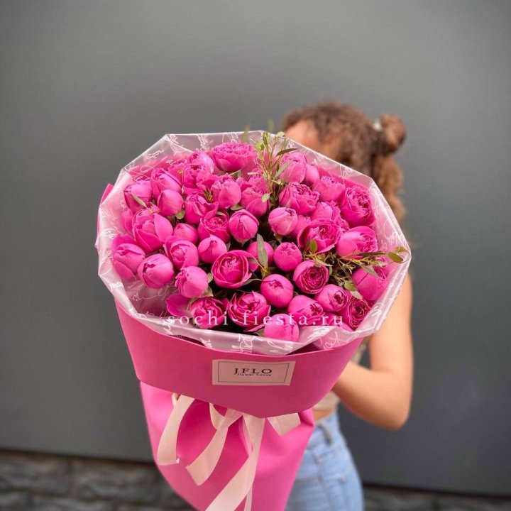 Кустовые розы букет Мисти Баблс в Ангарске