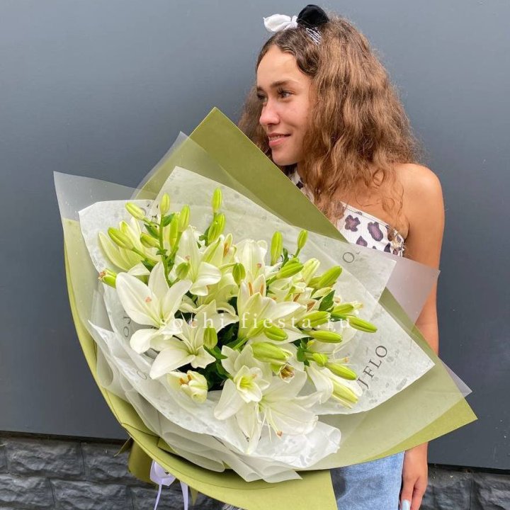 Букет  лилий "Изумруд" в Ангарске