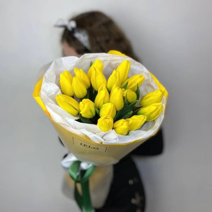  19 жёлтых тюльпанов в Ангарске
