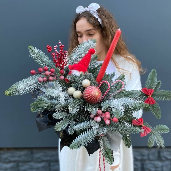 Композиция в бокале красная в Ангарске