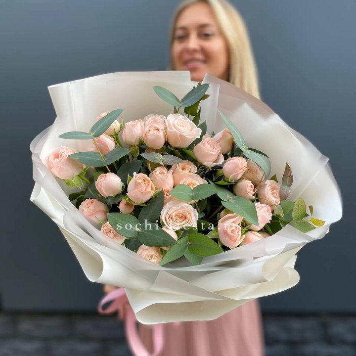 Букет кустовых роз "Фреш" в Ангарске