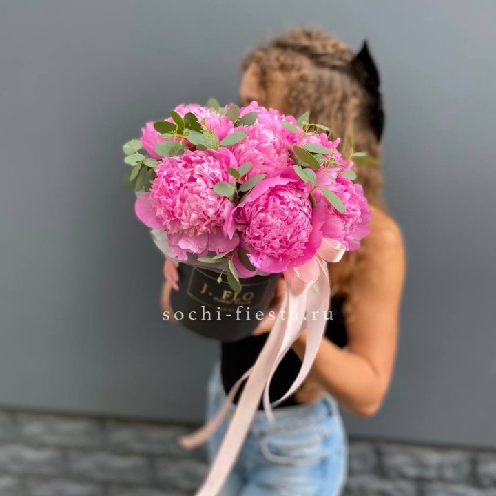 Дизайнерский цилиндр "Фломени" в Ангарске