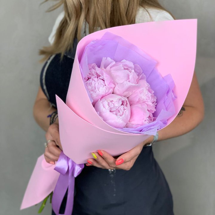 Букет пионов "Файв" в Ангарске