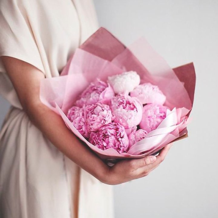 9 зефирных пионов в Ангарске