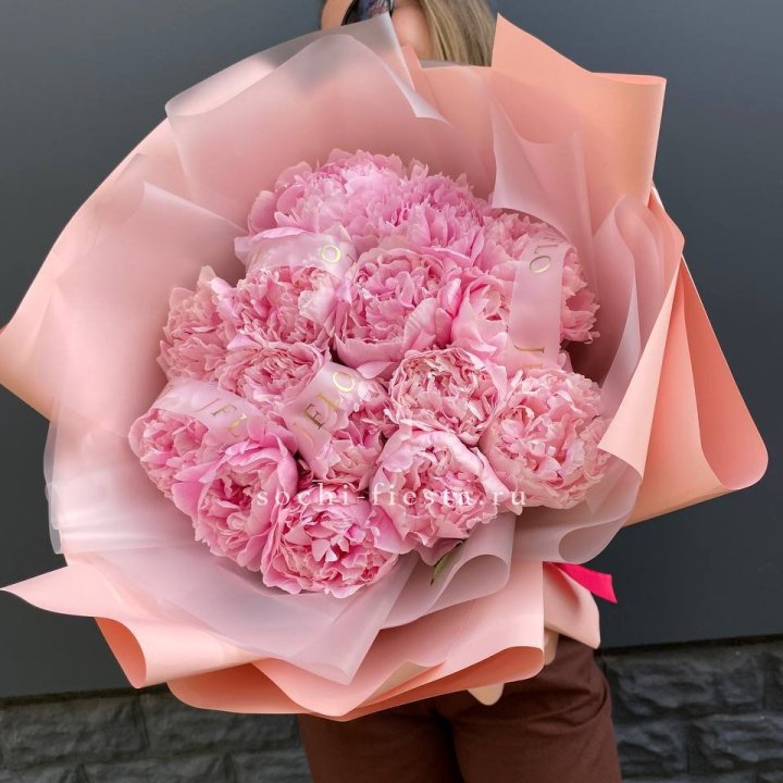 15 пионов "Монинг" в Ангарске