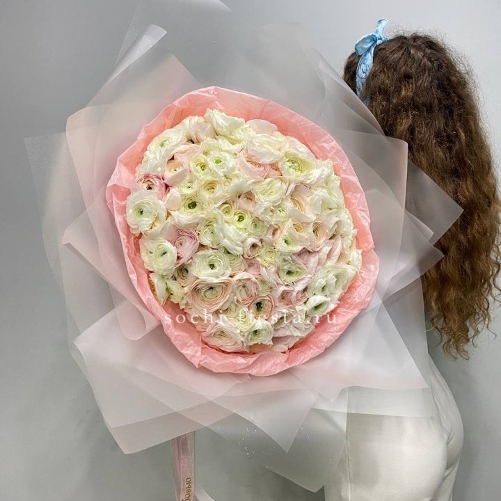 113 ранункулюсов  в Ангарске