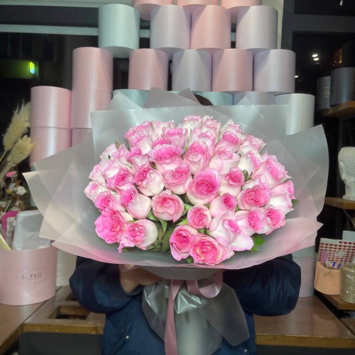  51 розовых роз в Ангарске