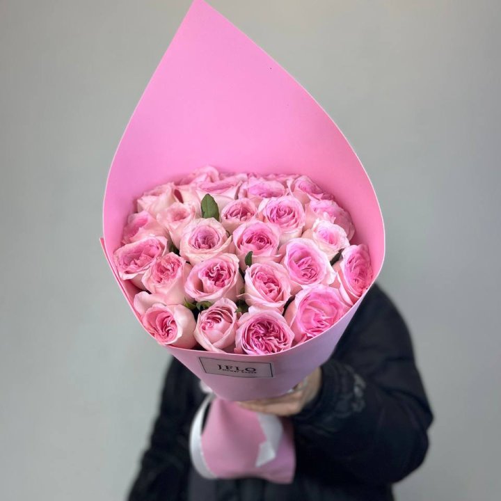 25 нежных роз в Ангарске