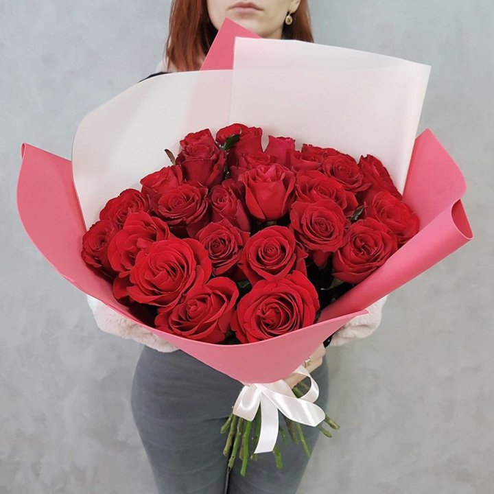 25 Красных роз рози вайт в Ангарске