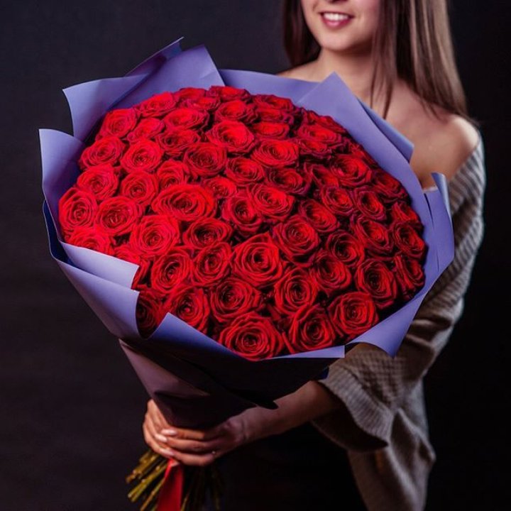 71 красная роза в Ангарске