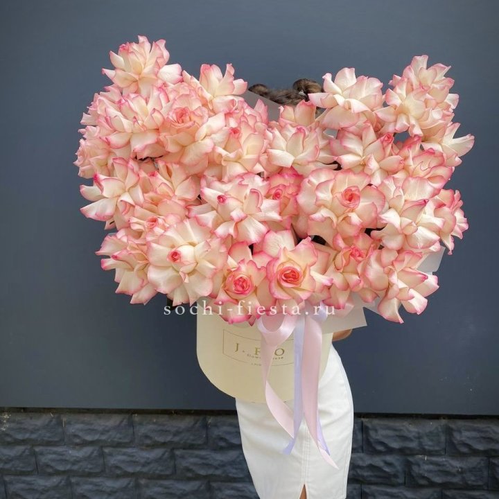 31 французская роза Джумилия в боксе в Ангарске