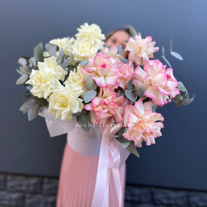 15 Французских роз в боксе в Ангарске