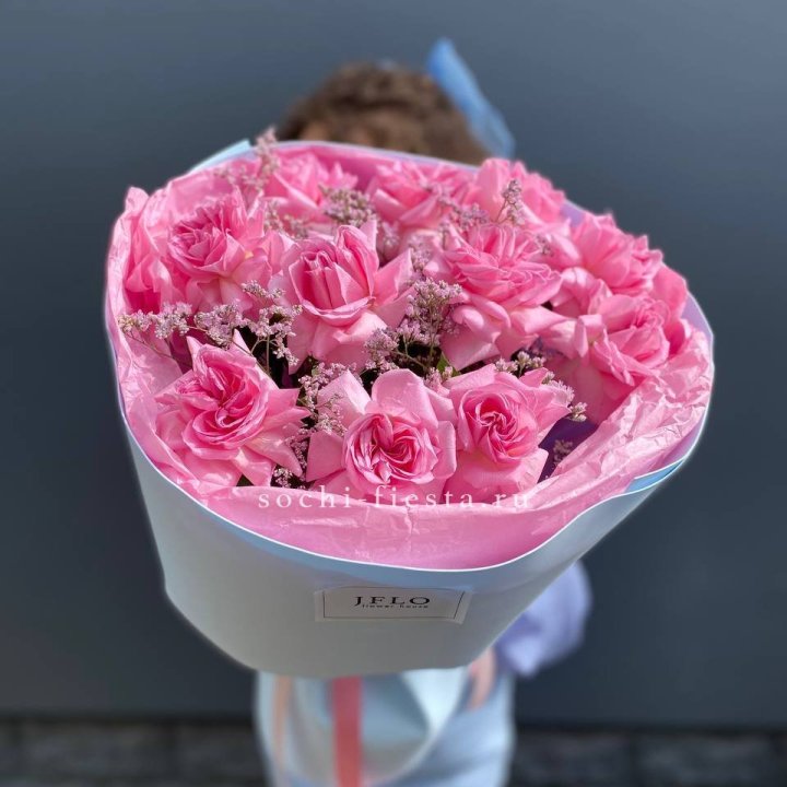 Букет французских розовых роз  в Ангарске